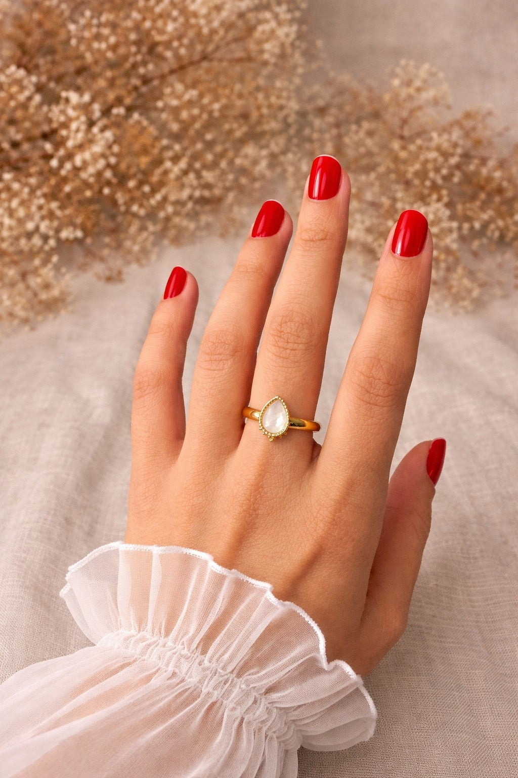 Minimal muse ring