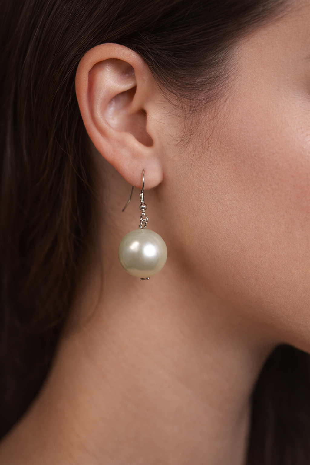Pearl droplets earrings