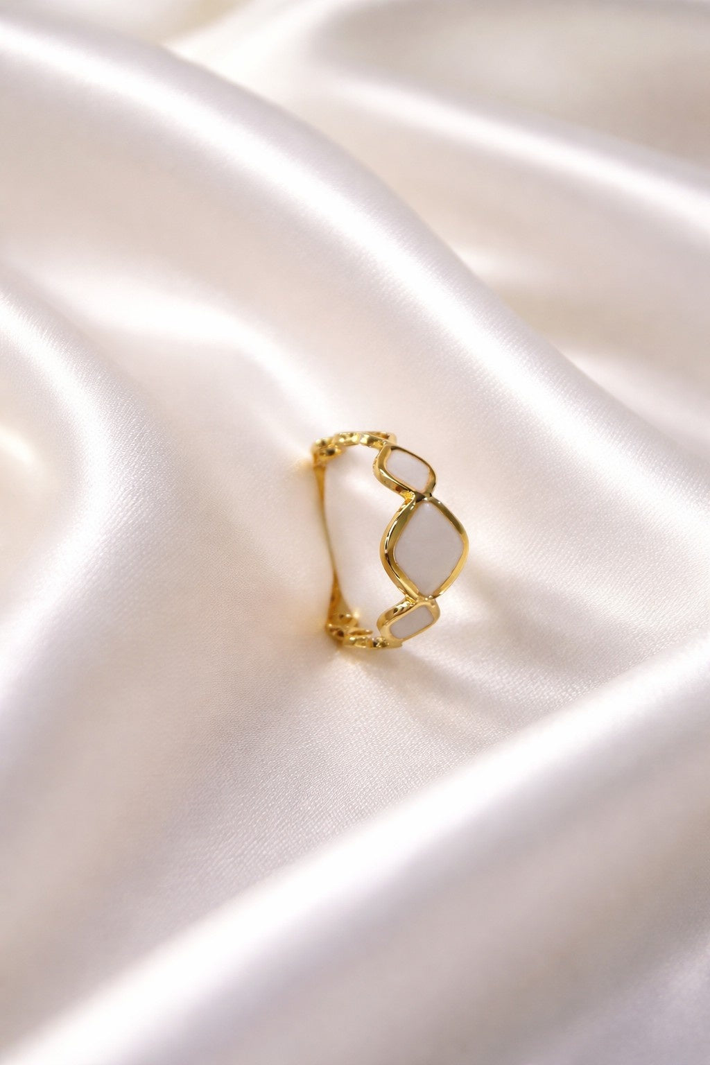 Ivory Link ring