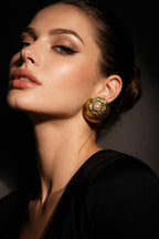 Pearl kiss studs
