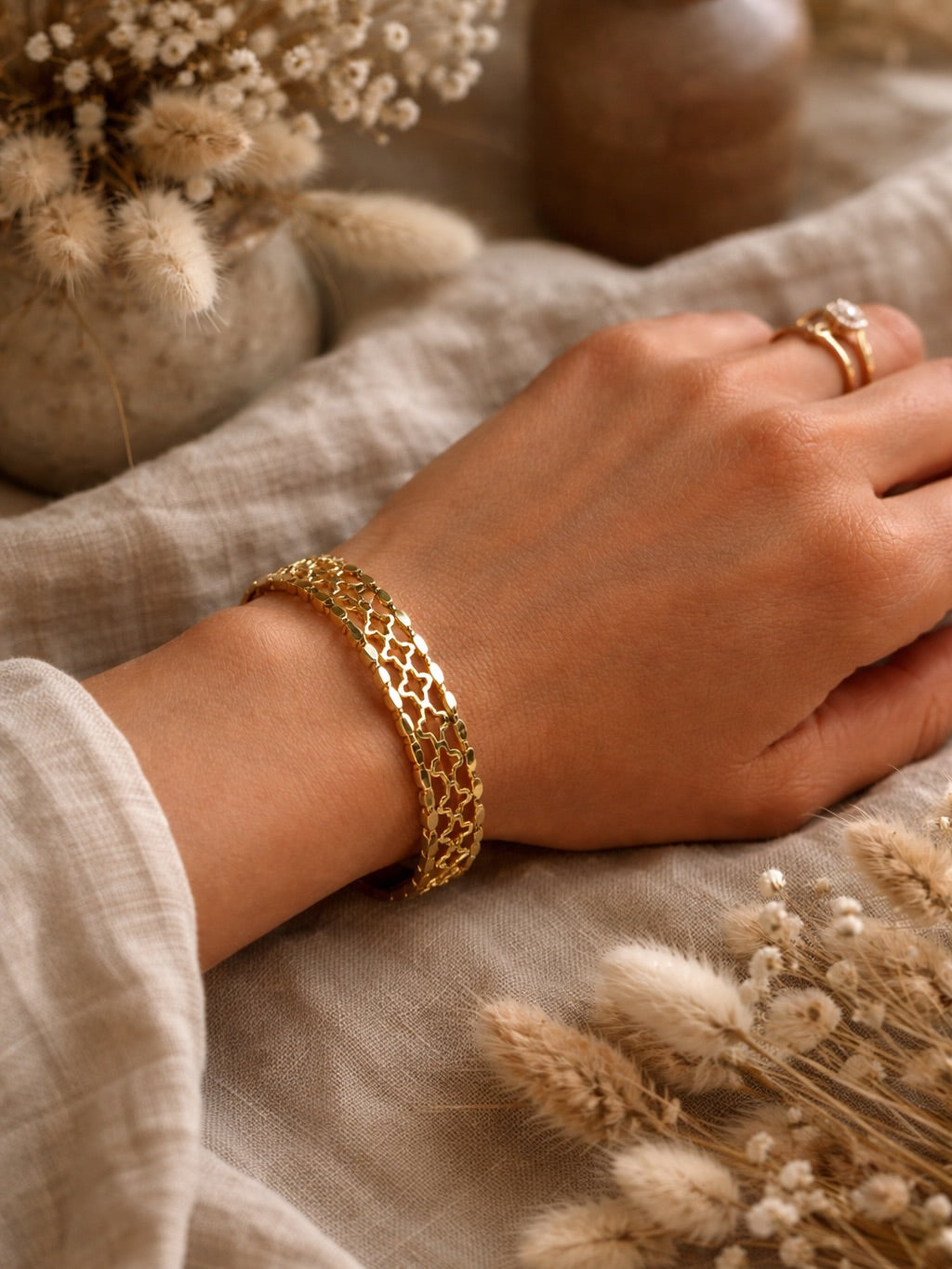 Radiant Gold-Tone Crystal Kundan Bracelet – Anti-Tarnish Finish